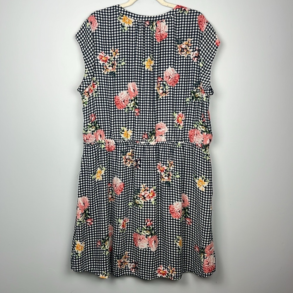DR2 plus size 3X gingham and floral drawstring waist summer dress - Picture 8 of 9